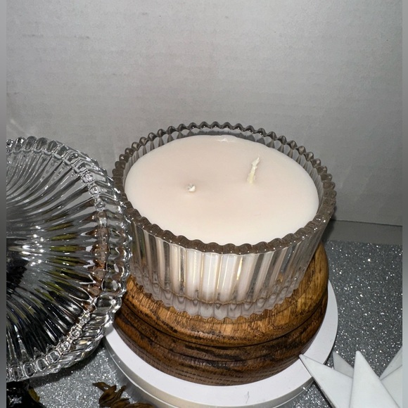 GUCCI BLOOM SCENT UNLEASHED LLC, LUXURY HAND POURED SCENTED CANDLES - Picture 4 of 8